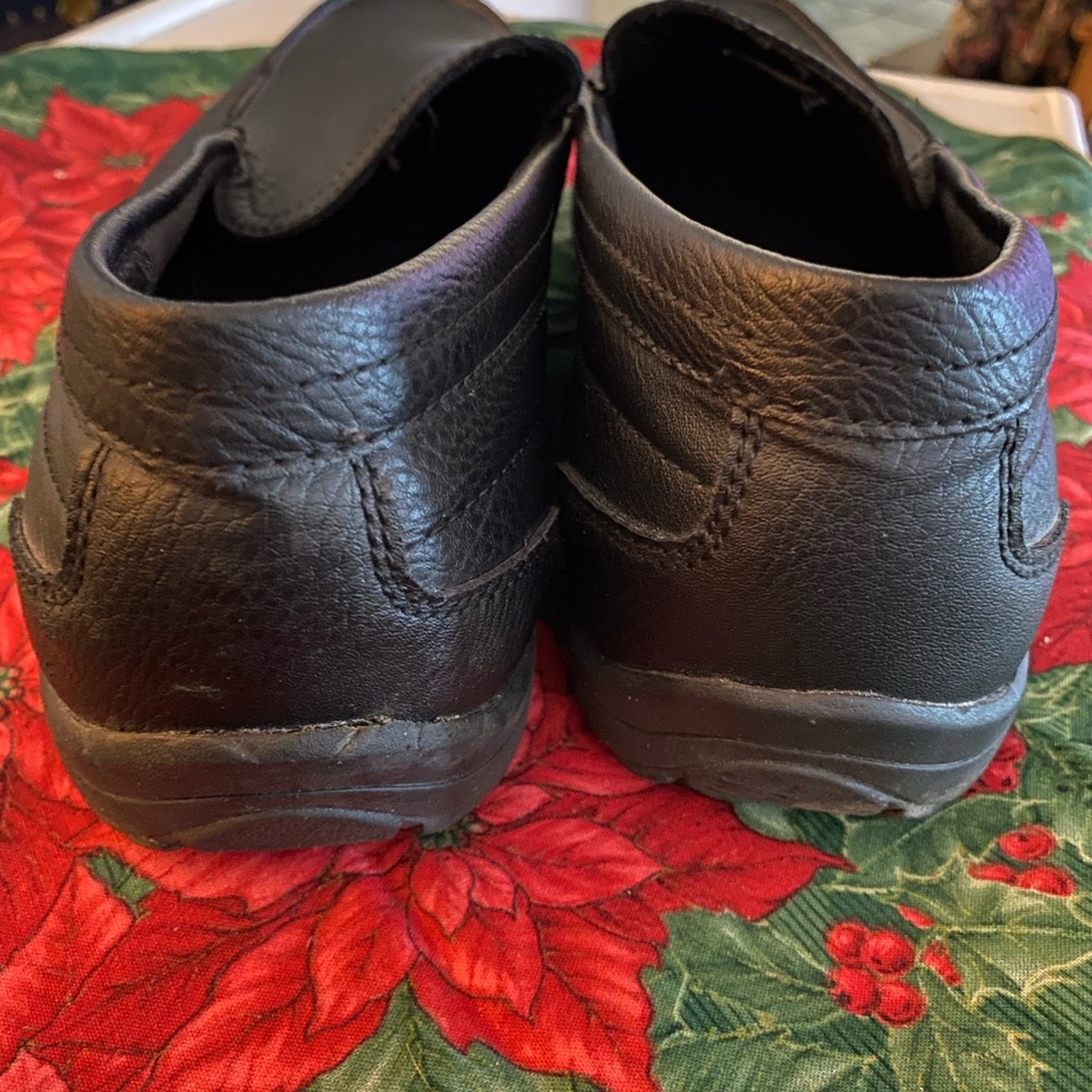 Basic Men’s Loafers - Picture 4 of 4